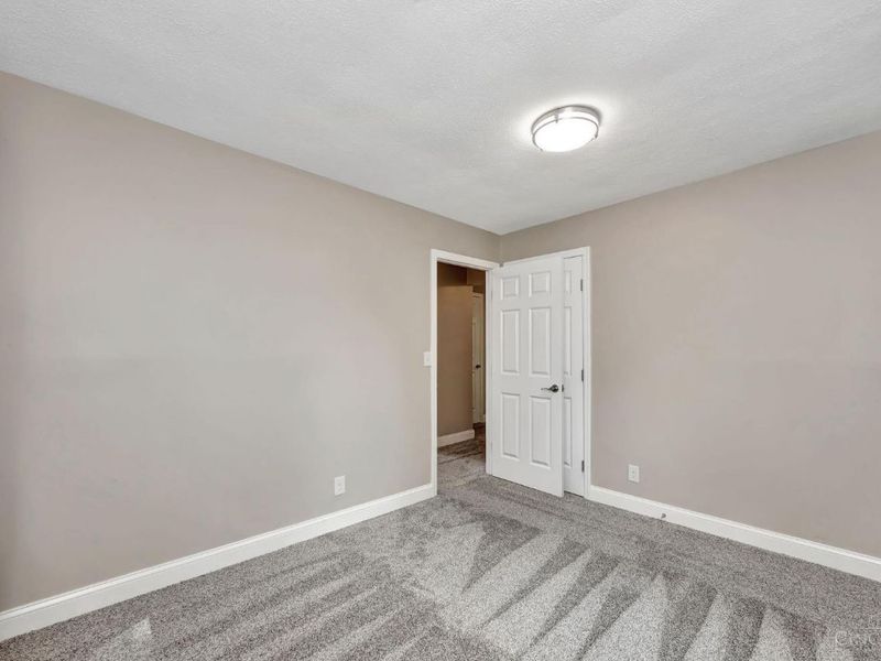 2244 W Elkton Road, Hamilton, OH 45013 Photo 33