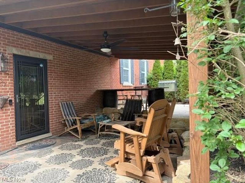 8385 Paris Avenue , Louisville, OH 44641 Photo 4
