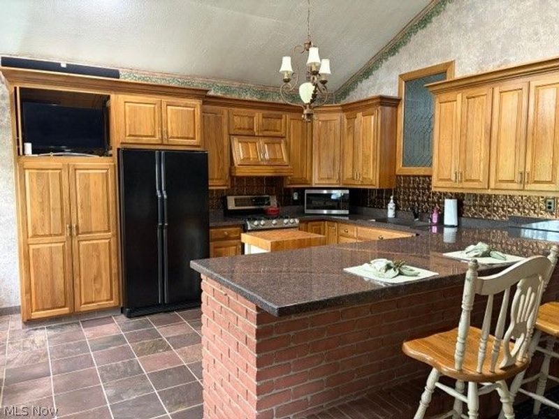 8385 Paris Avenue , Louisville, OH 44641 Photo 7