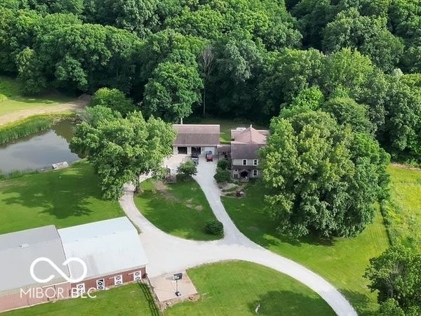 2827 W Wabash Chapel, Covington, IN 47932