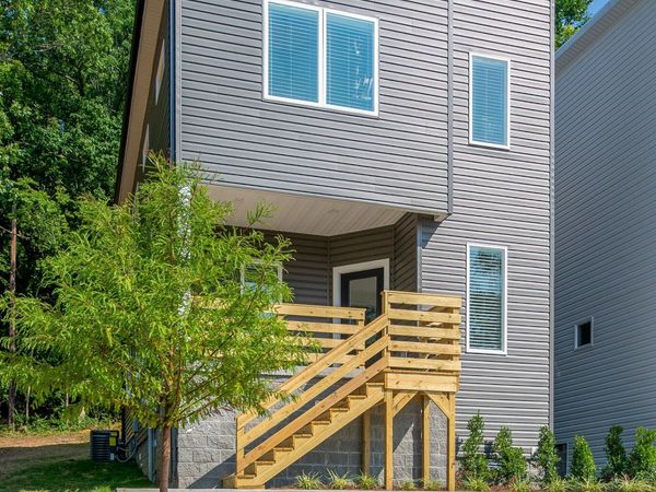 2422 Stivers St , Nashville, TN 37218
