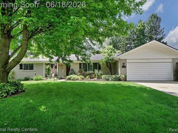 53147 Villa Circle, Shelby Twp, MI 48316