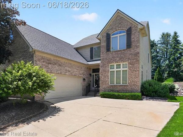 4632 Villa France Drive N, Genoa Twp, MI 48116