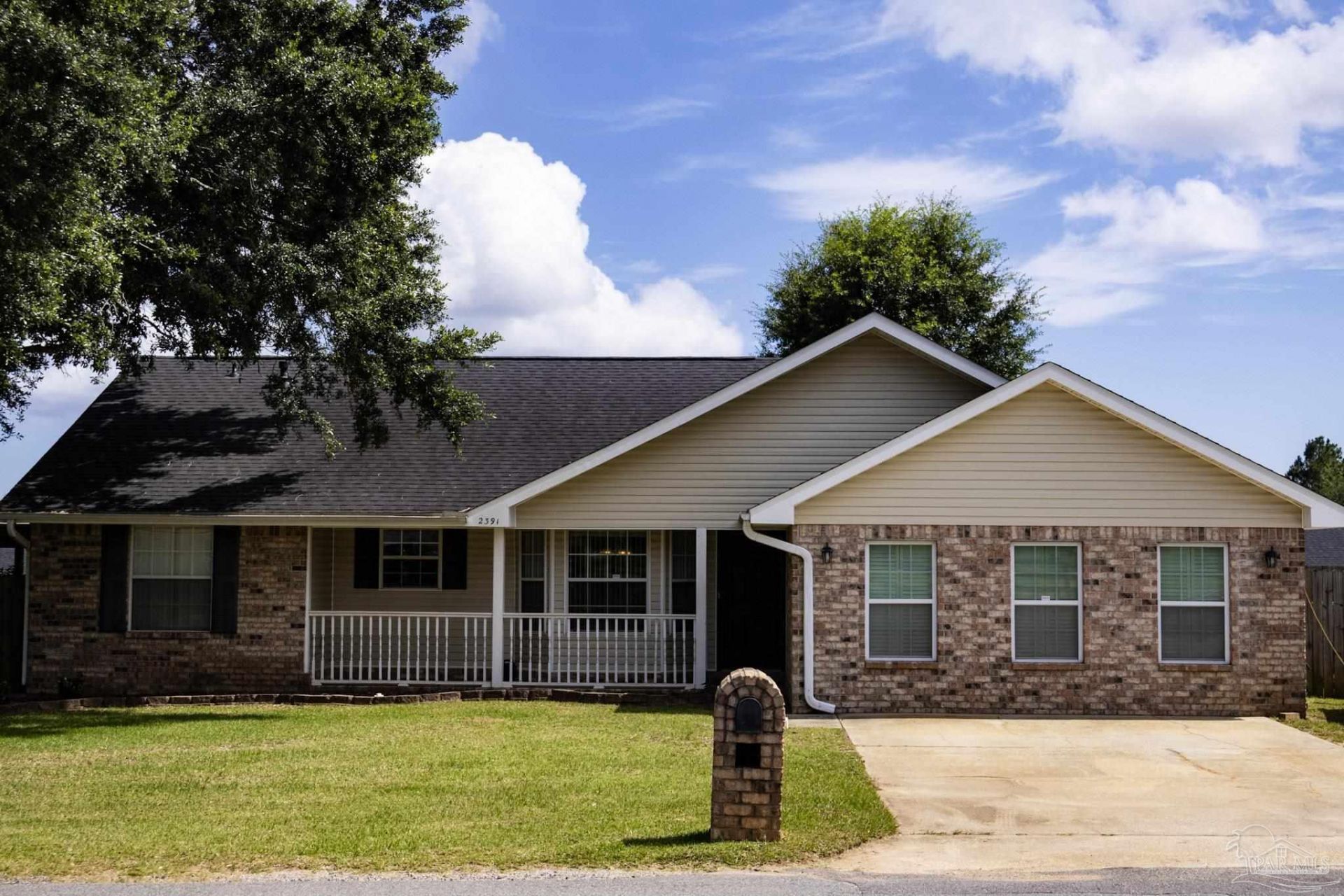 2391 Devine Farm Rd, Cantonment, FL 32533 Main Photo