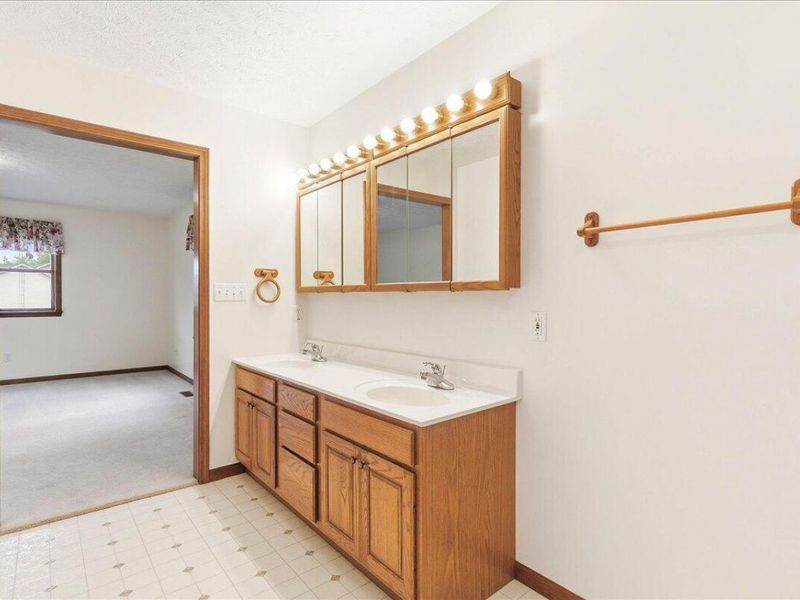 220 Township Road 184, Bellefontaine, OH 43311 Photo 31