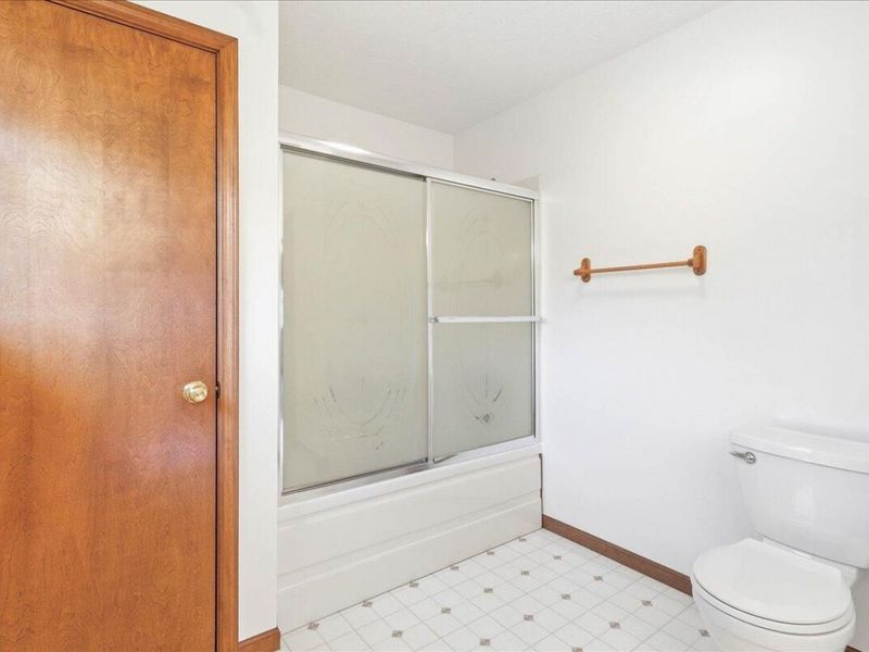 220 Township Road 184, Bellefontaine, OH 43311 Photo 32