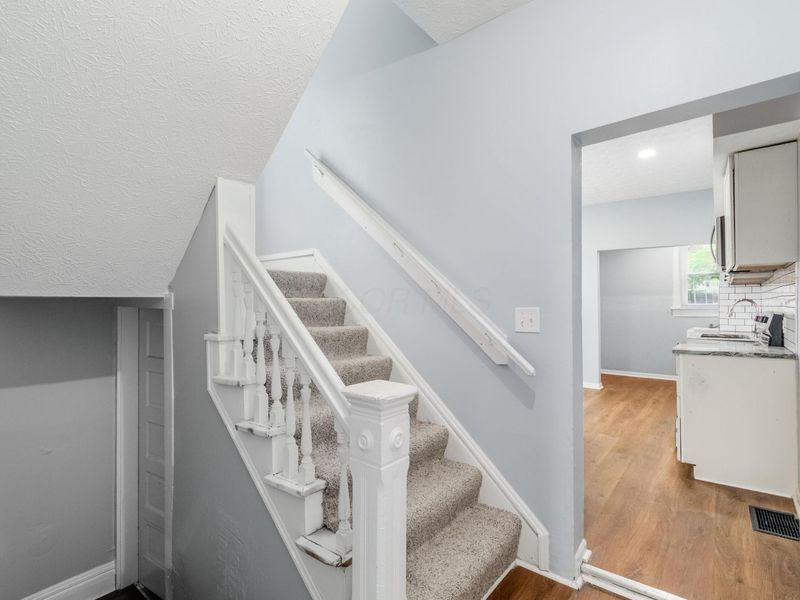 368 N Garfield Avenue , Unit 370, Columbus, OH 43203 Photo 5