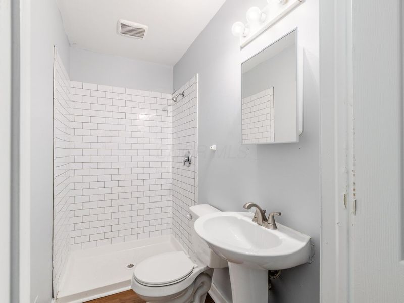 368 N Garfield Avenue , Unit 370, Columbus, OH 43203 Photo 9