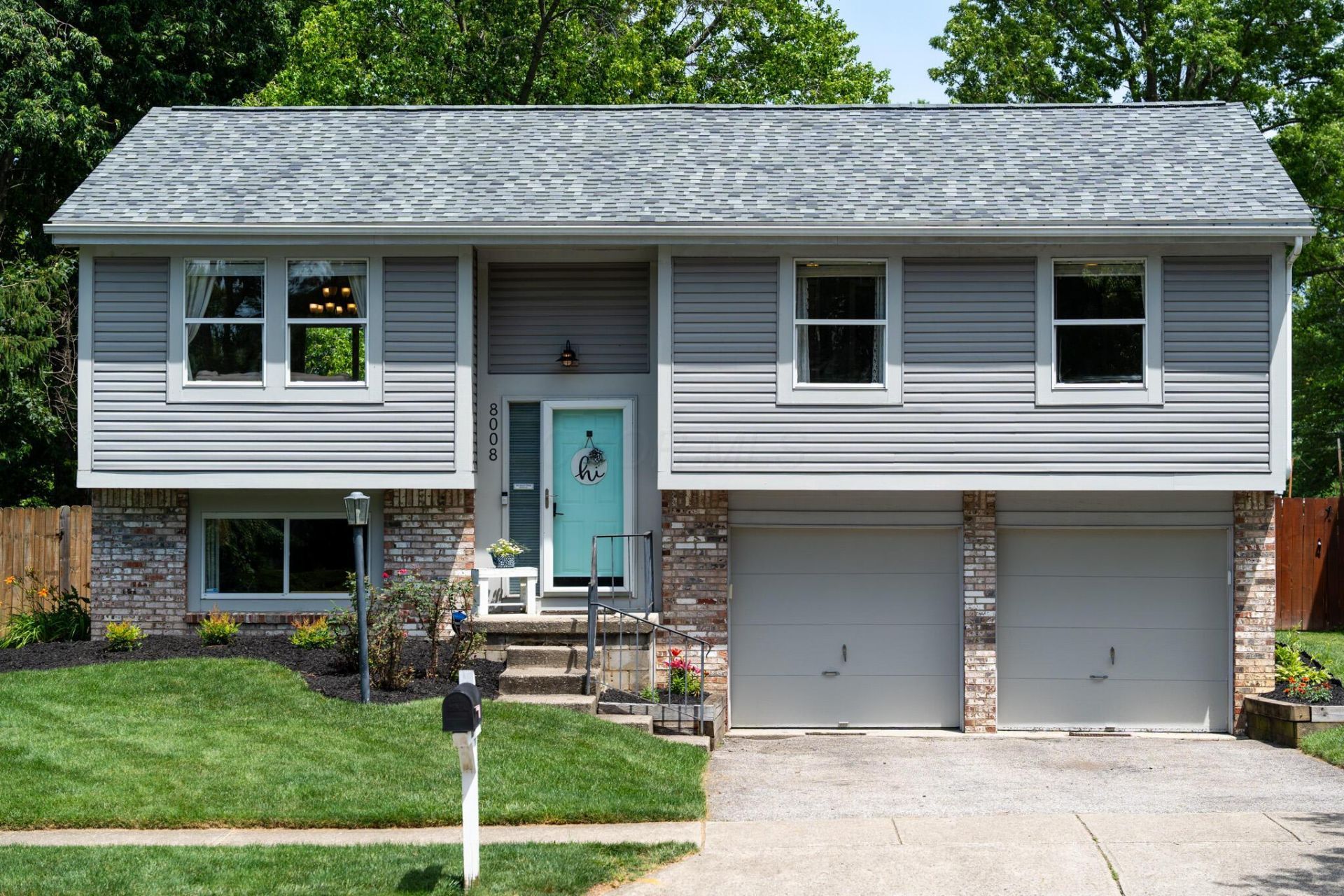 8008 Leaview Drive , Columbus, OH 43235 Main Photo