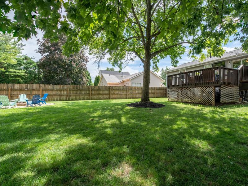 8008 Leaview Drive , Columbus, OH 43235 Photo 35