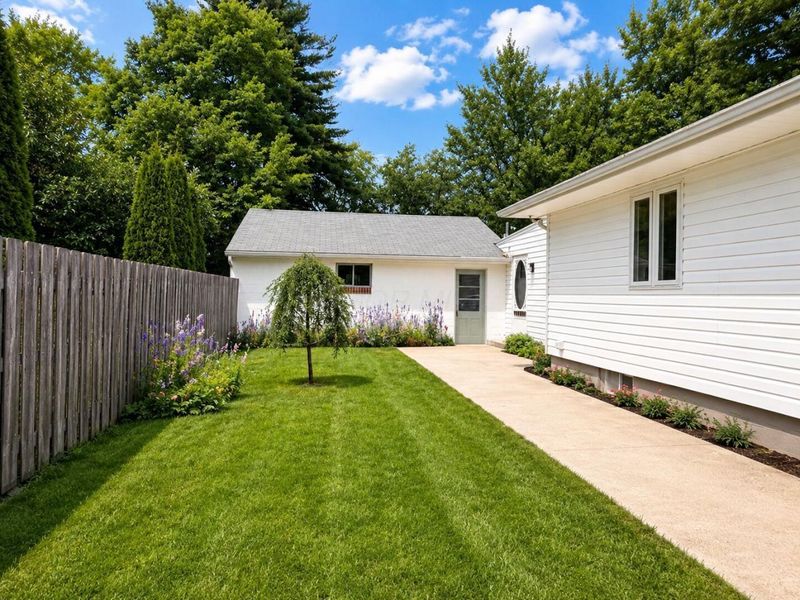1238 Francisco Road , Columbus, OH 43220 Photo 12