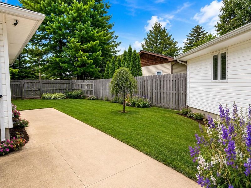 1238 Francisco Road , Columbus, OH 43220 Photo 14
