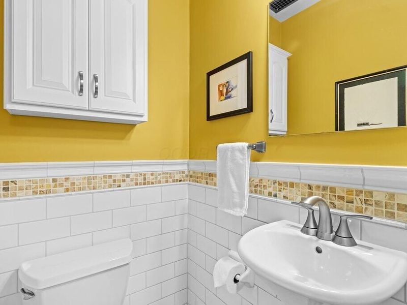 235 Fallis Road , Columbus, OH 43214 Photo 16