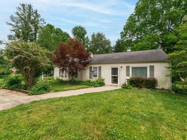 117 Lincoln Street, Marshall, MI 49068