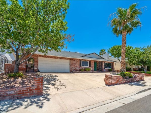 4656 Skyland Drive , Las Vegas, NV 89121