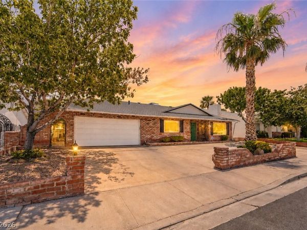 4656 Skyland Drive , Las Vegas, NV 89121