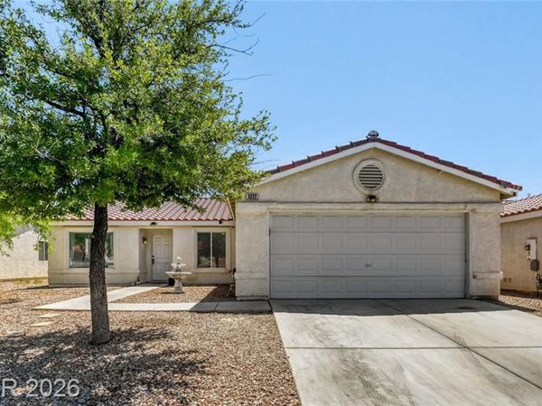 5222 Jungle Orchard Street, North Las Vegas, NV 89031