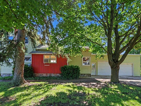 6923 Young Road, Bellevue, MI 49021