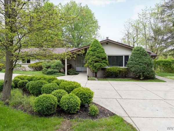 1273 Ransom Road, Lancaster, NY 14086