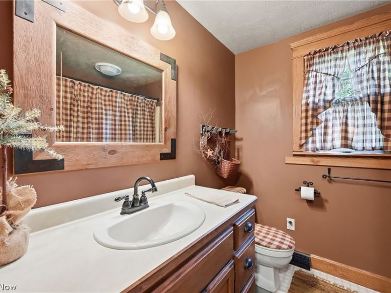 141 Southdale Boulevard, Cortland, OH 44410 Photo 34
