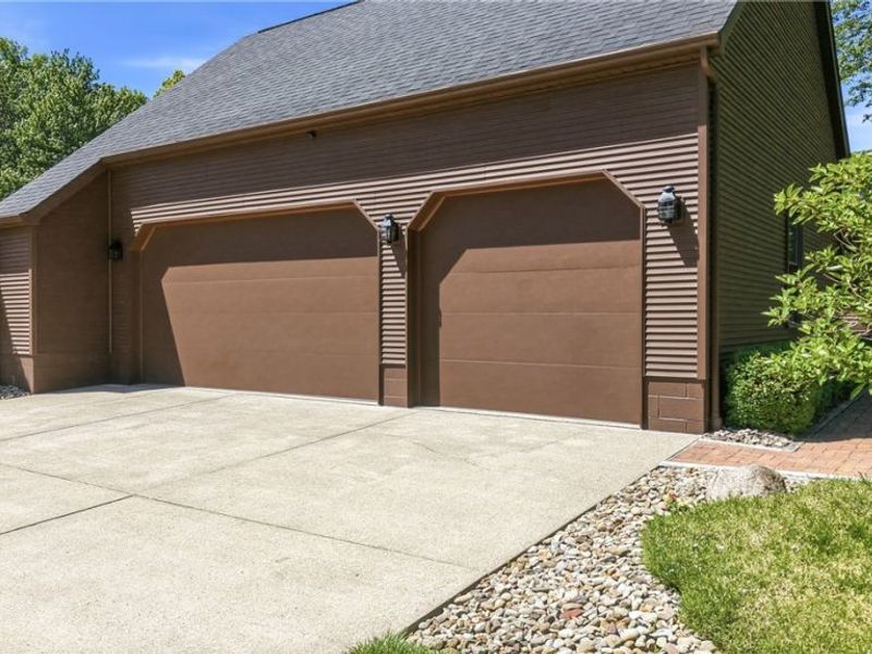 141 Southdale Boulevard, Cortland, OH 44410 Photo 9