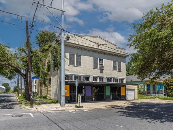 935 TECHE Street , New Orleans, LA 70114