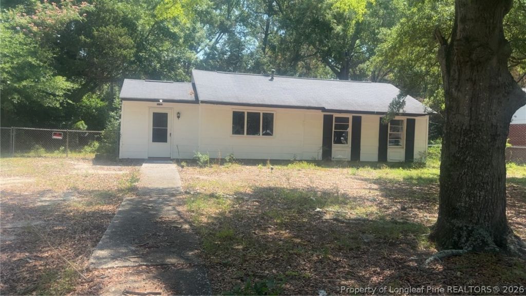 1122 S Pine Street, Laurinburg, NC 28352 Main Photo