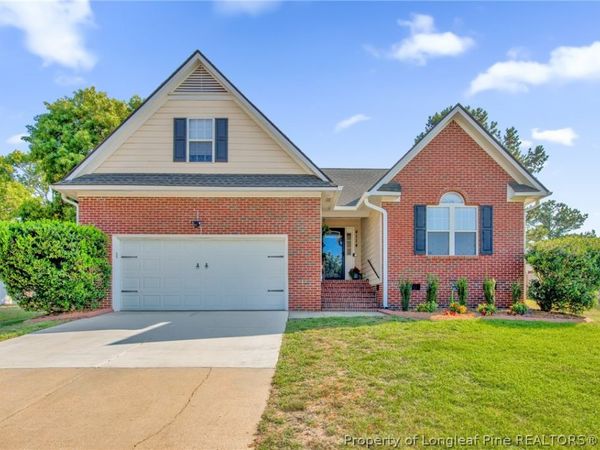 4114 Batesburg Drive, Hope Mills, NC 28348