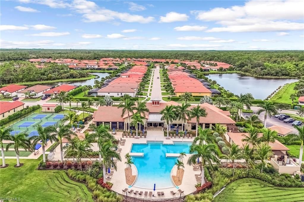 1575 Santiago Cir, Naples, FL 34113 Photo