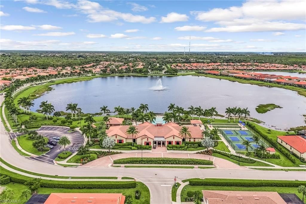 1575 Santiago Cir, Naples, FL 34113 Photo