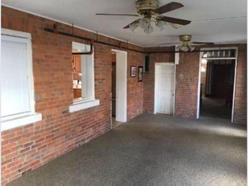 16 N Main Street, London, OH 43140 Photo 3