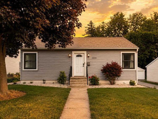 1550 7 1/2 Avenue NE, Rochester, MN 55906