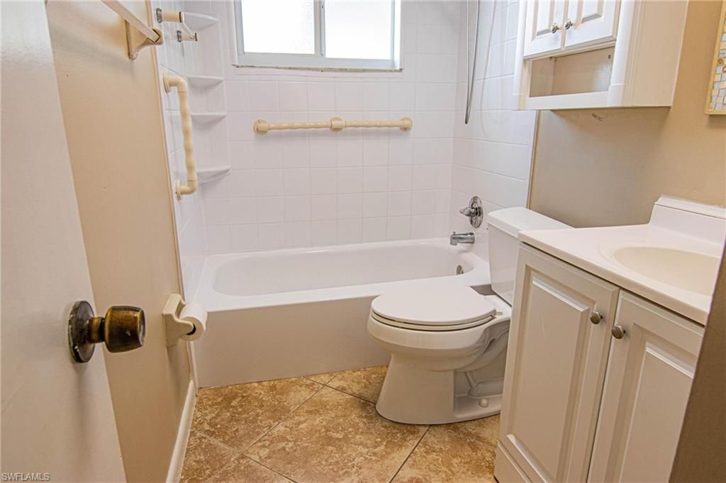 624 SE 13th St, Unit 1, Cape Coral, FL 33990 Photo