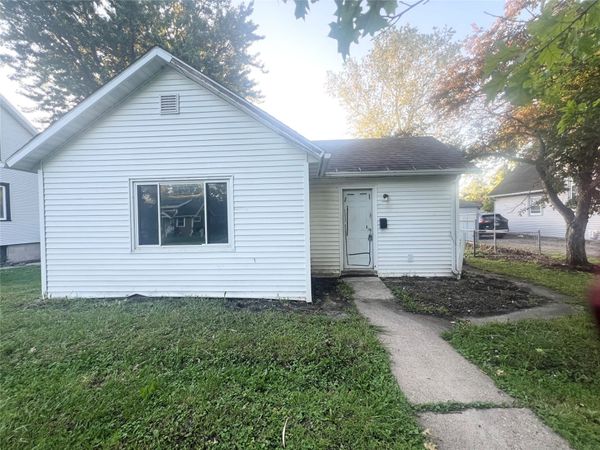 1722 Marshall St , Boone, IA 50036