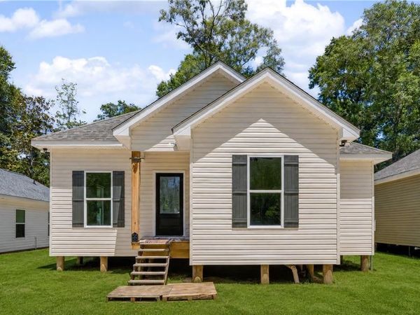 61450 MARIE Drive , Lacombe, LA 70445