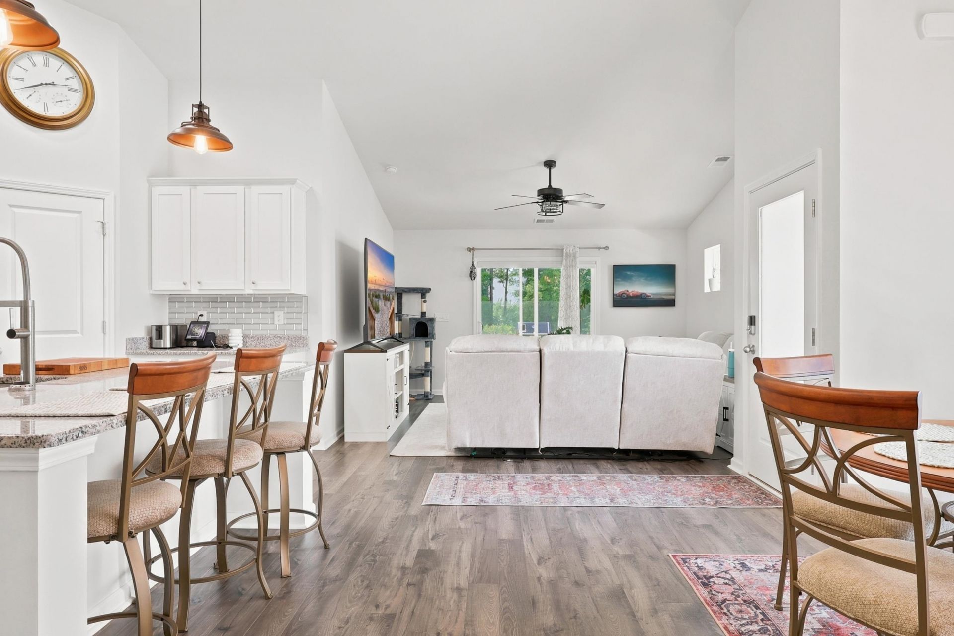 323 Logan St.  Photo 17
