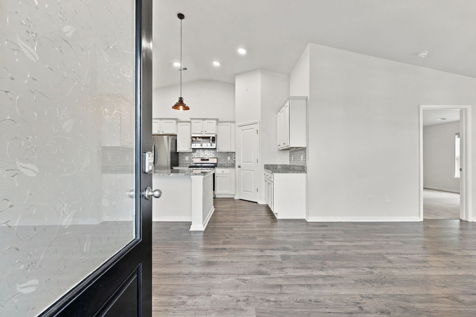 323 Logan St. Photo 2