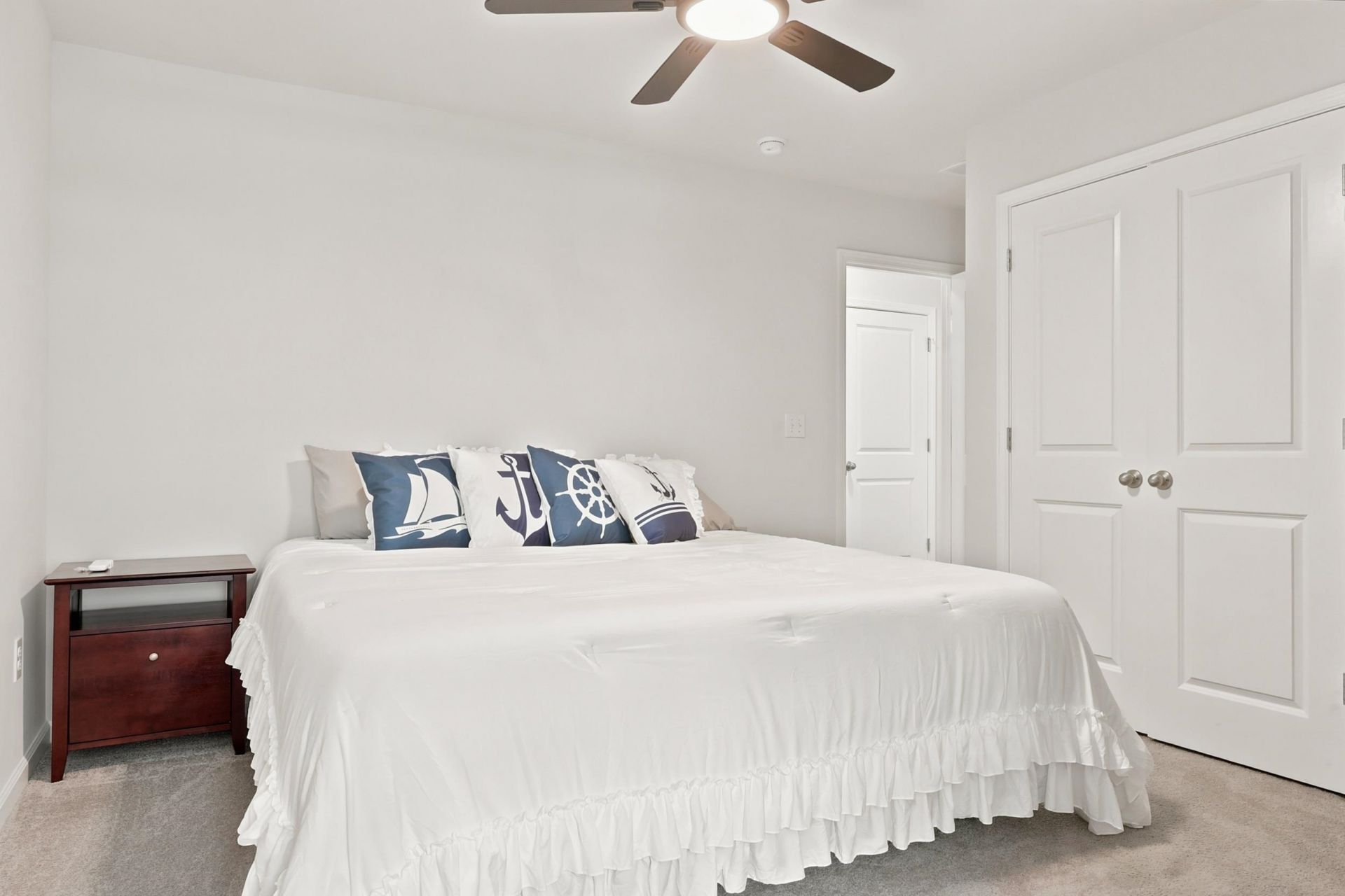 323 Logan St.  Photo 29