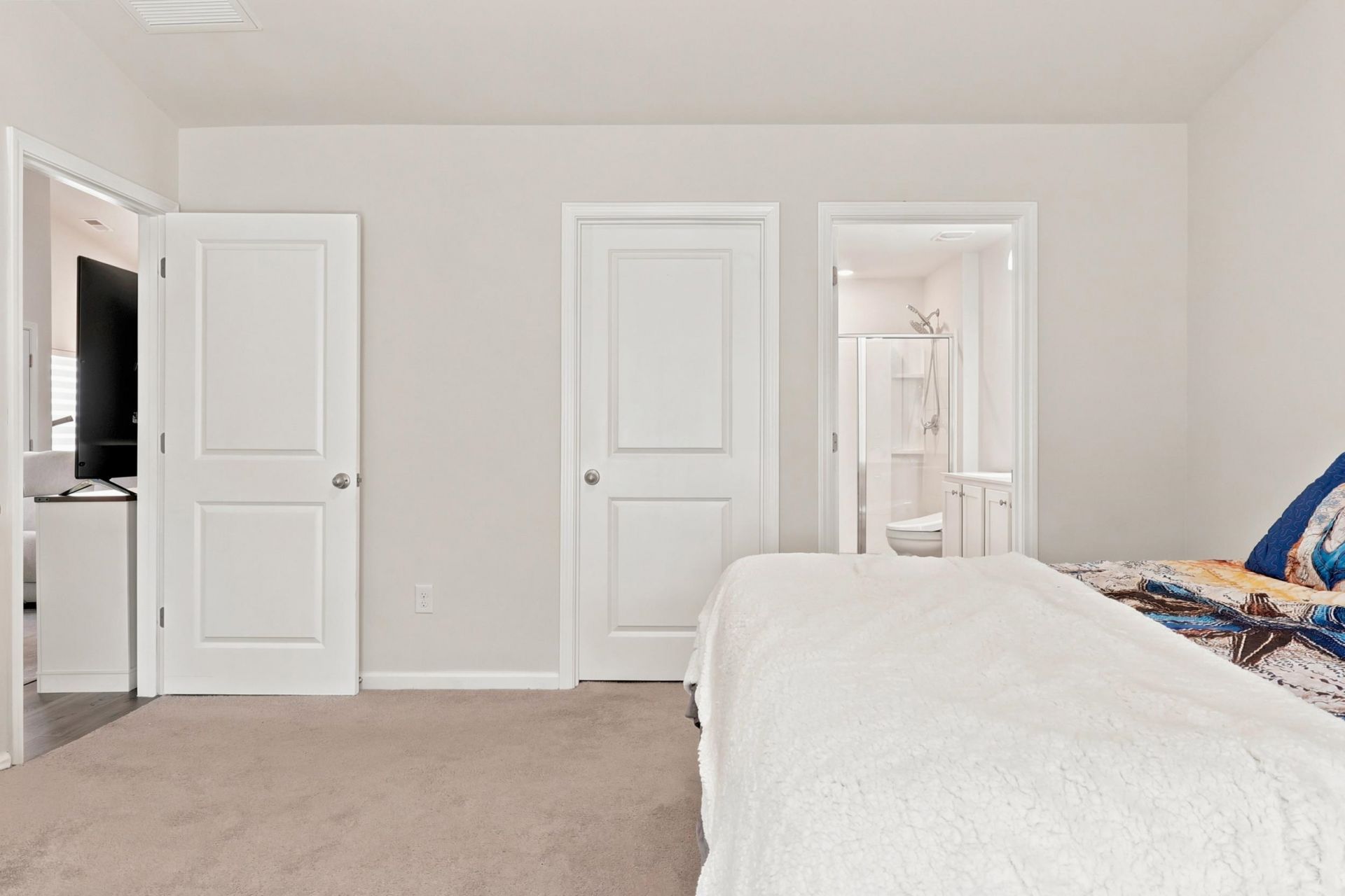 323 Logan St.  Photo 31