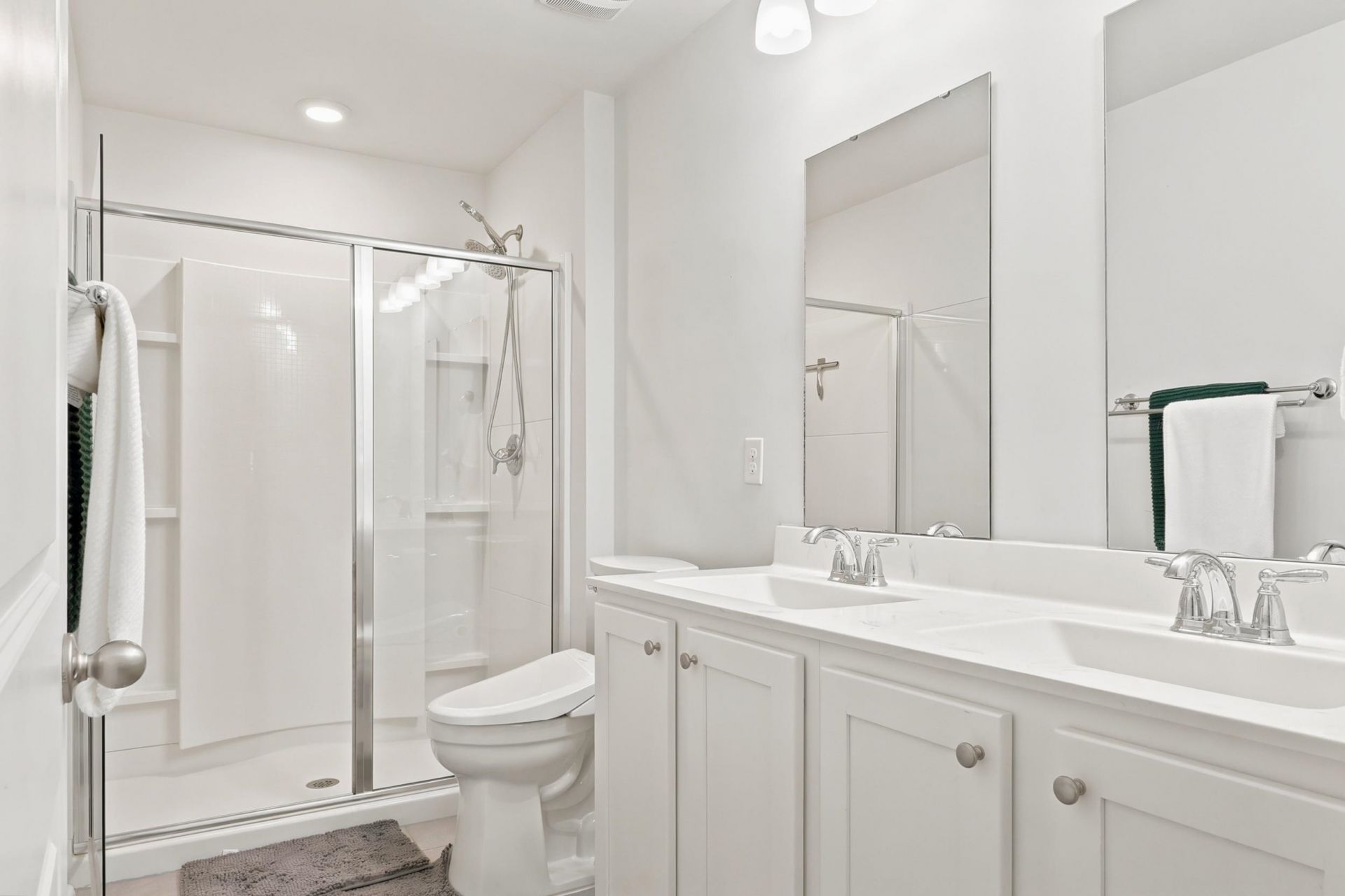 323 Logan St.  Photo 34