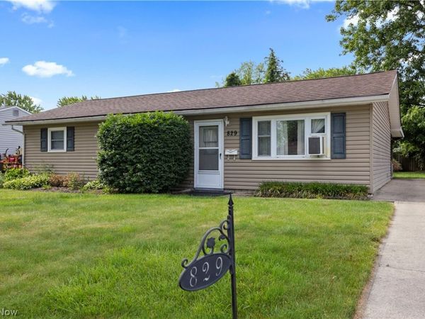 829 Delaware Avenue , Elyria, OH 44035