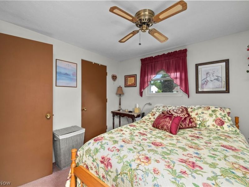 829 Delaware Avenue , Elyria, OH 44035 Photo 15