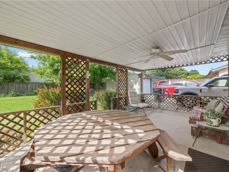 829 Delaware Avenue , Elyria, OH 44035 Photo 27