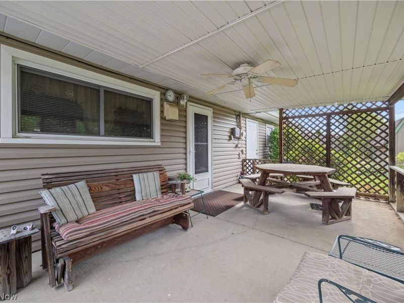 829 Delaware Avenue , Elyria, OH 44035 Photo 29