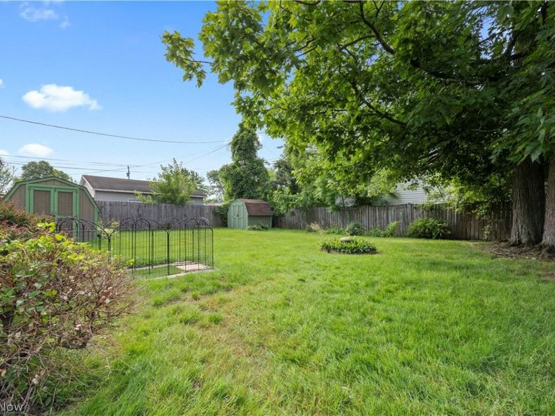 829 Delaware Avenue , Elyria, OH 44035 Photo 30