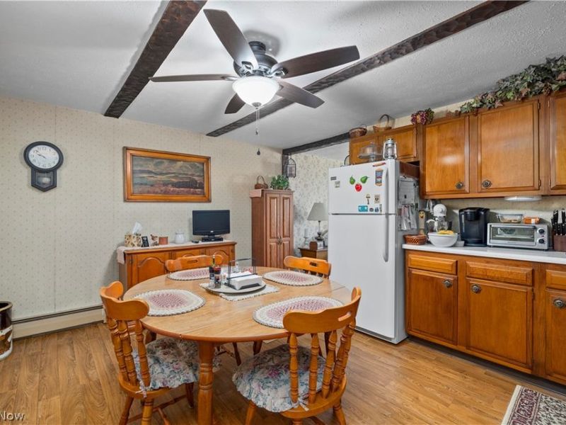 829 Delaware Avenue , Elyria, OH 44035 Photo 9