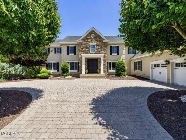 1 Cherokee Court, Morganville, NJ 07751