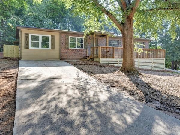 10121 Morris Dr SW, Covington, GA 30014