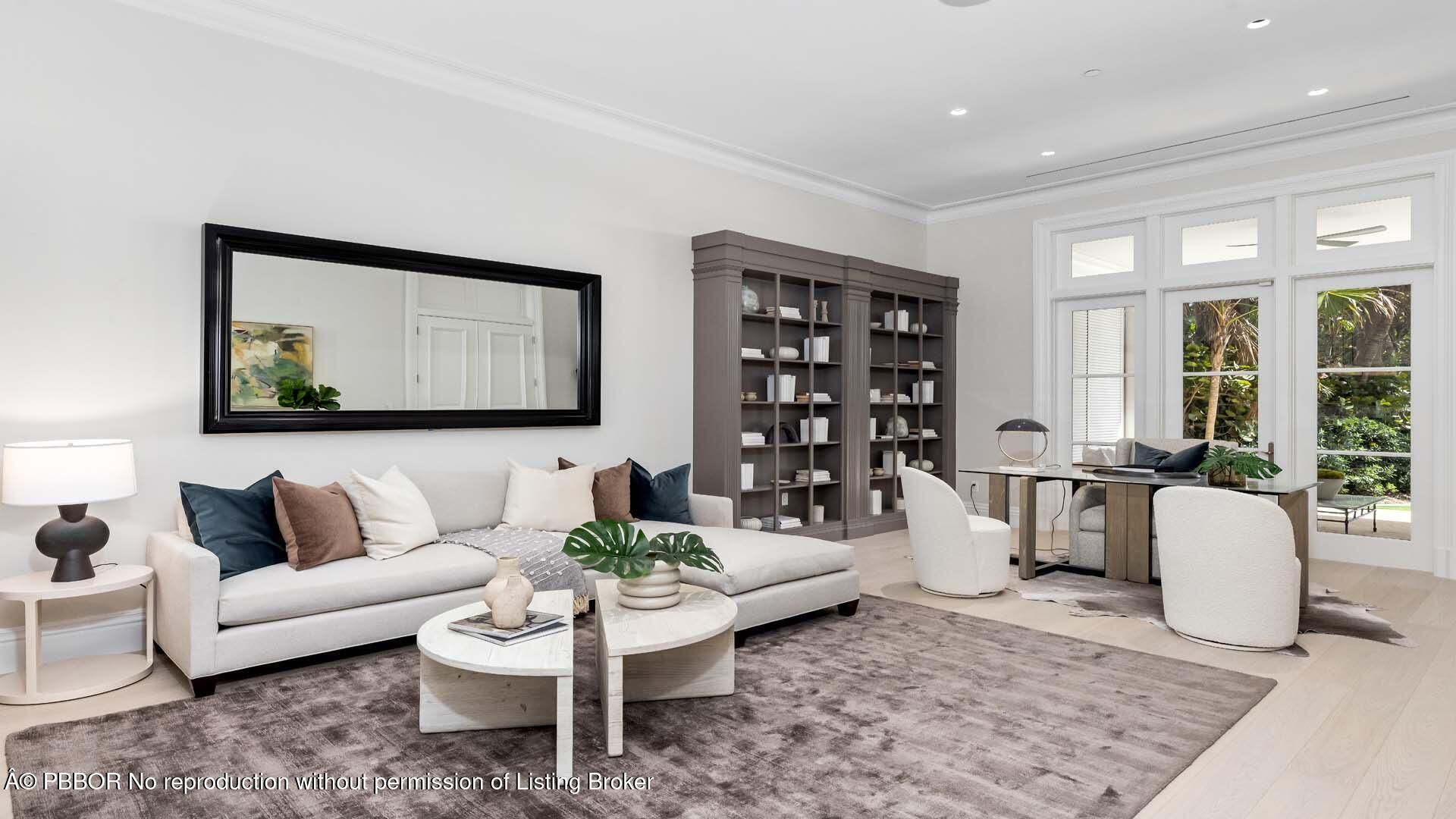 2315 S Ocean Boulevard, Palm Beach, FL 33480 Photo