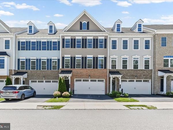 855 STONECLIFFE ROAD , MALVERN, PA 19355